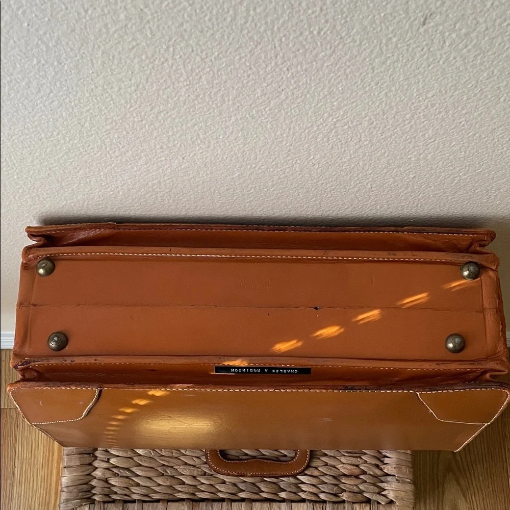Vintage Tan Leather Brief/Doctor Case